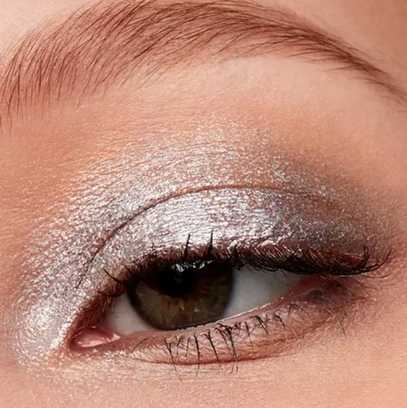 MAC Stars In My Eyes Dazzleshadow Liquid - Picture 3 of 10